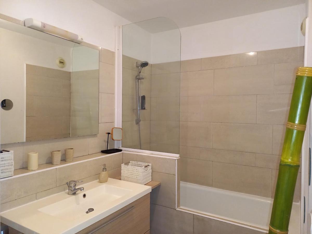 Bel Appartement Avec Terrasse Proche Des Plages Сен-Жиль-ле-Бэн Экстерьер фото